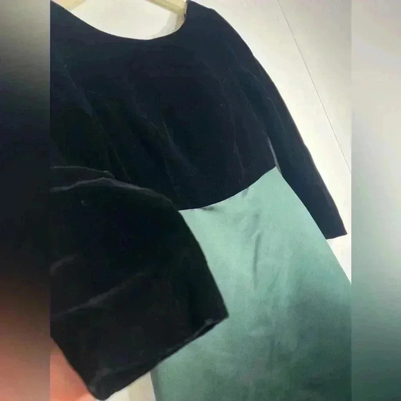 Catherine Regehr Vancouver Velvet Maxi Dress Size Medium - Picture 5 of 10